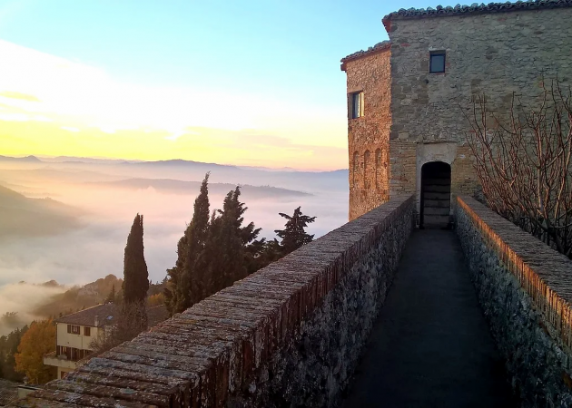 Nordic walking tra Torriana e Montebello