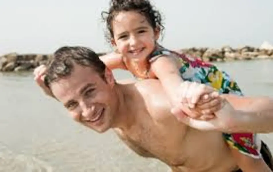 Bimbo e spiaggia gratuiti!